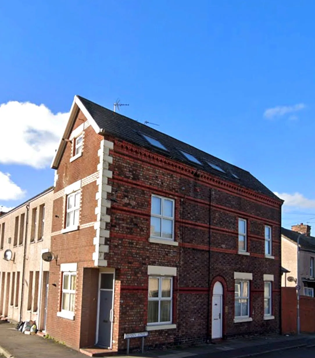 77 Peel Road